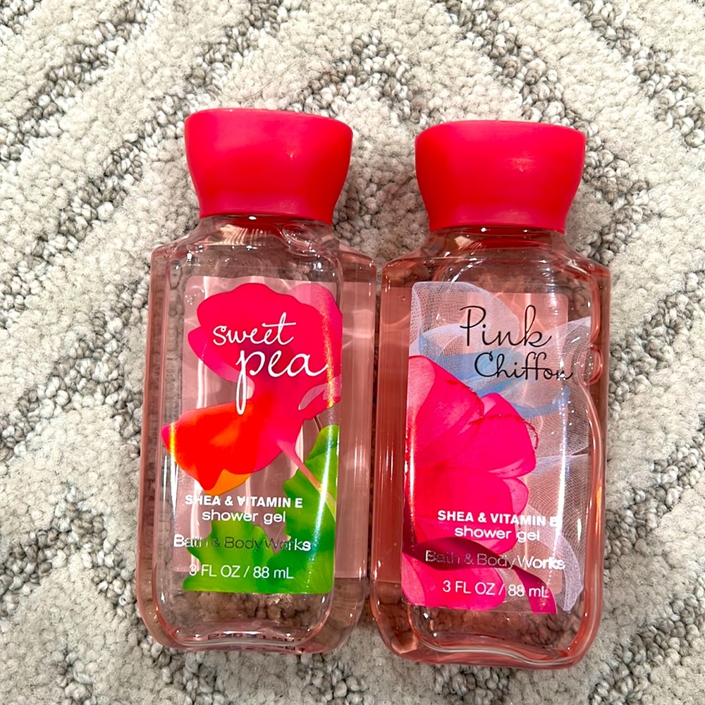 Lot of 2 Bath and Body Works Shea+Vitamin E shower Gel (3 Fl oz each)